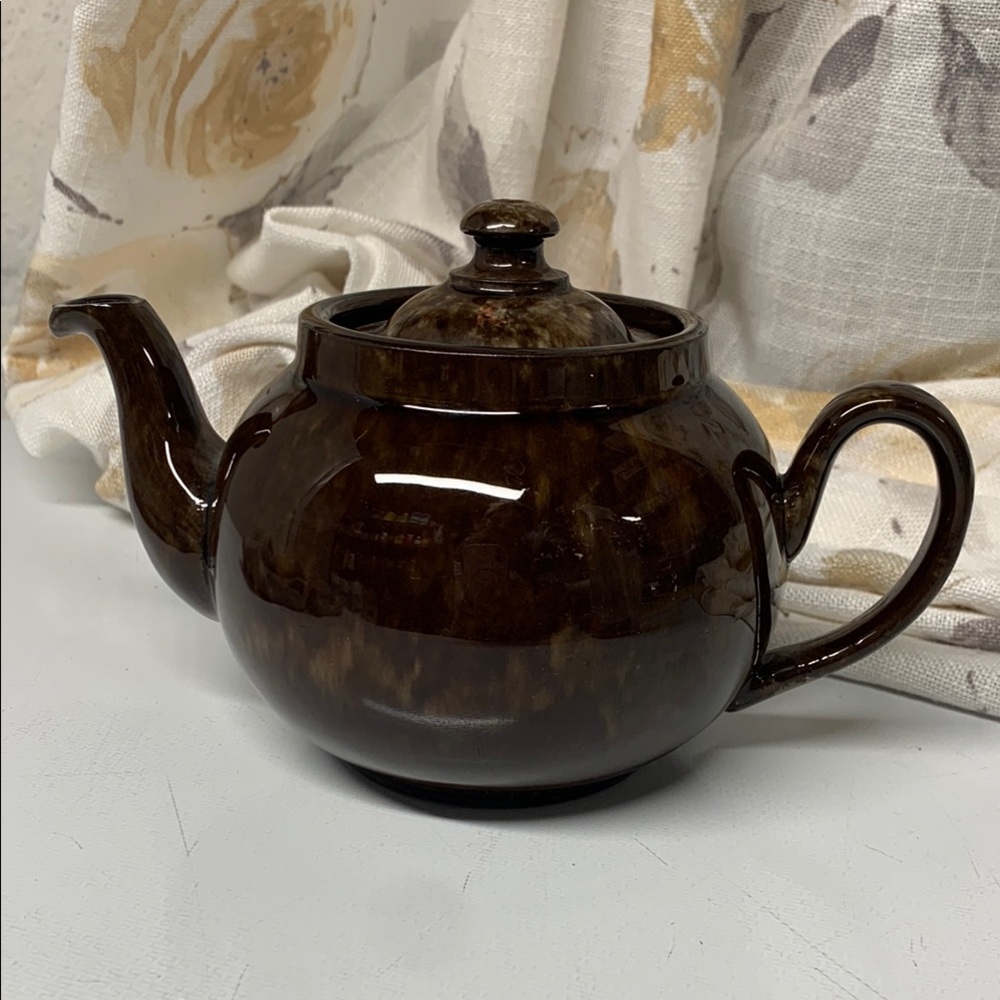 ALB VINTAGE BROWN BETTY TEAPOT POTTERY MADE IN ENGLAND
